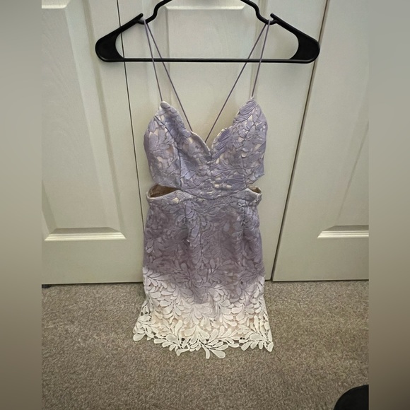 Purple and white floral dress - Picture 2 of 5